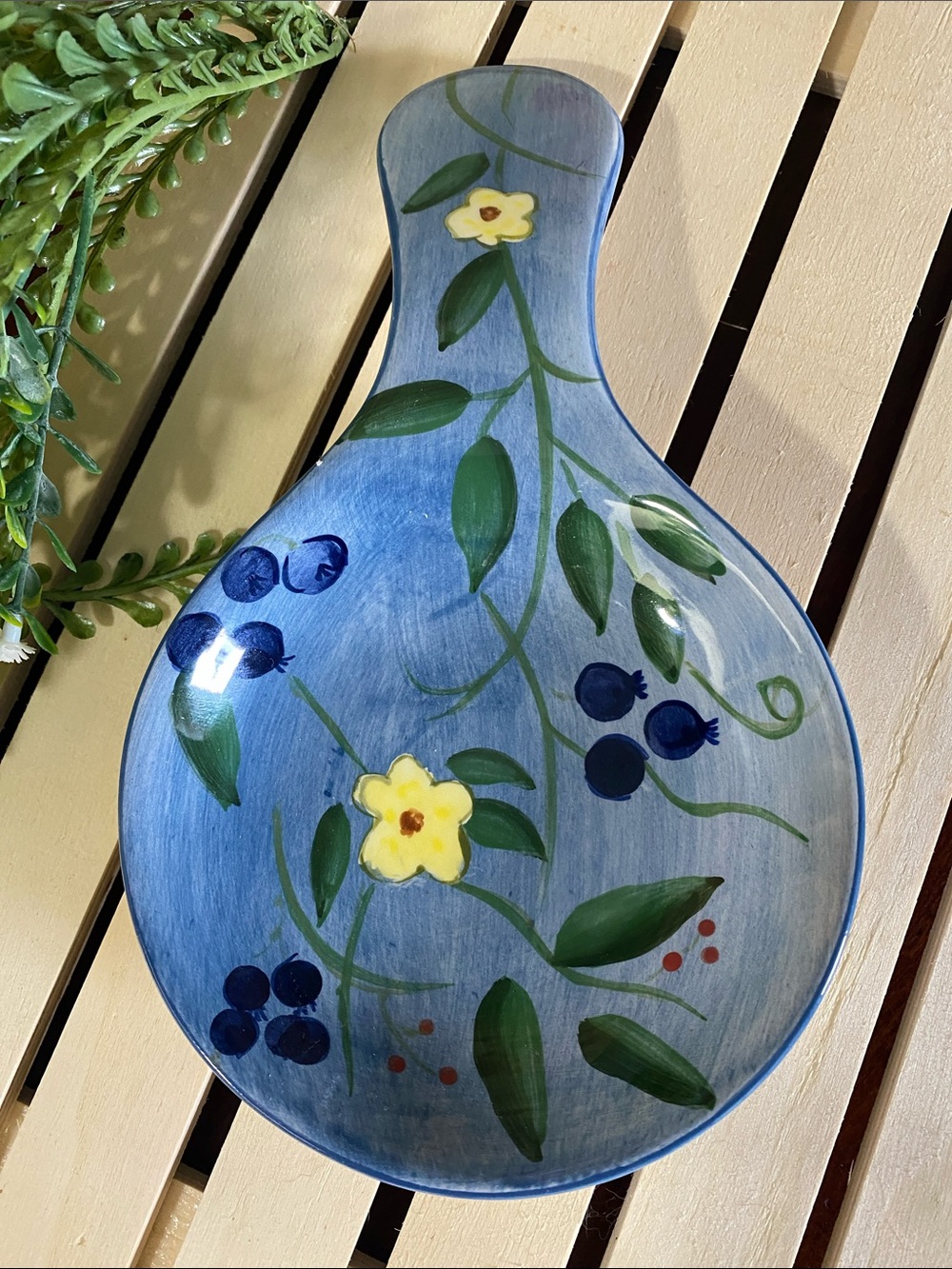 Floral Ceramic Spoon Rest - Picture 3 of 4